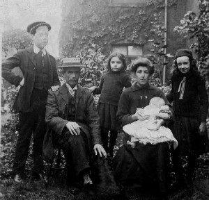 Edward Carter Pickering family, 1910